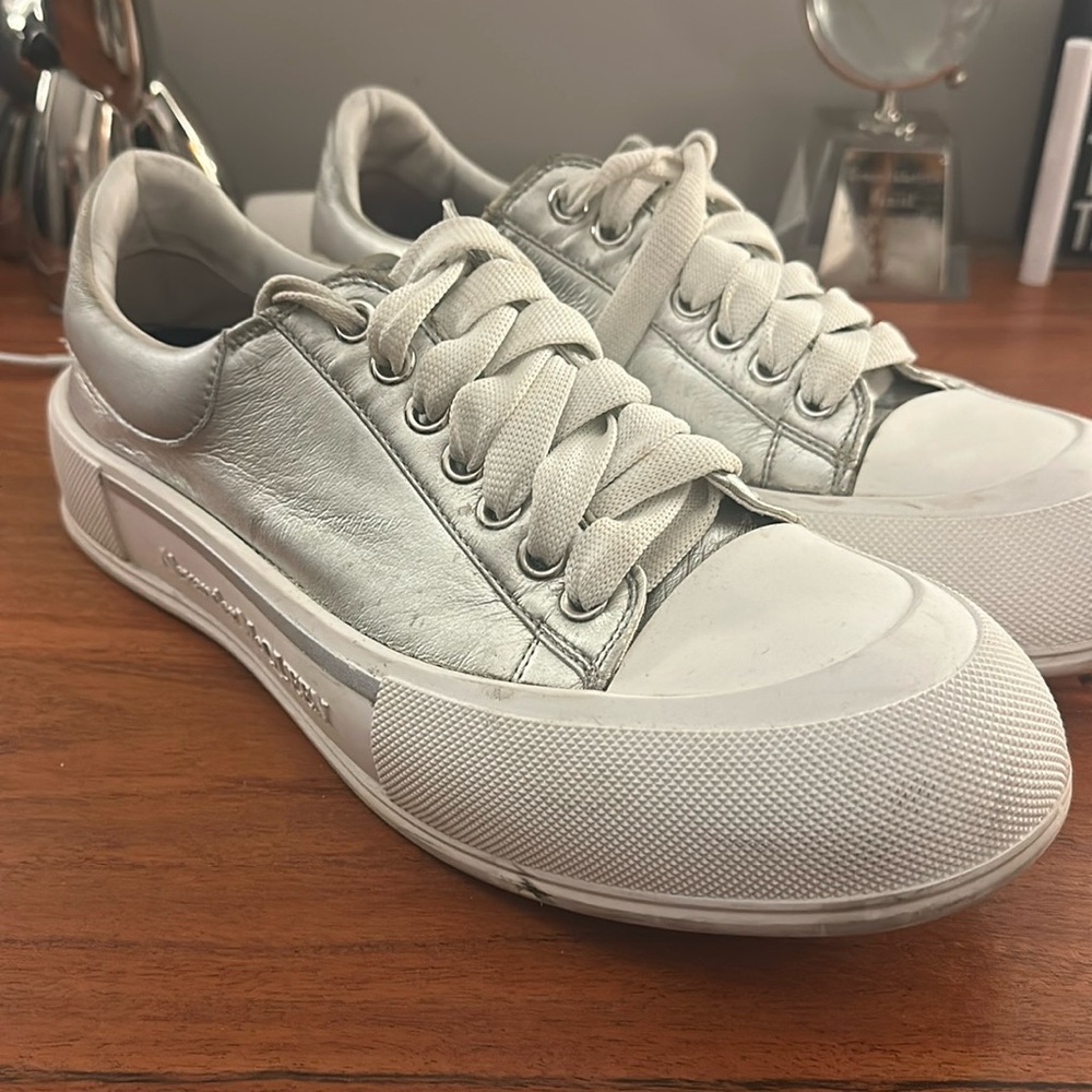 Alexander McQueen Silver Platform Sneakers (RETAIL $900)